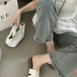 Yageli Women's Flat Sandals Slippers 2025 New Style French Elegant Casual Beach Shoes